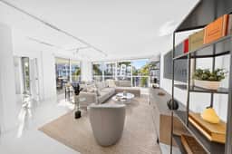 Chic Bay Harbor 3BR, Rooftop Pool, Free Parking - Image 5